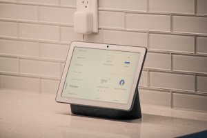 Unlock Potensi IoT-mu! Integrasi Raspberry Pi dengan Google Assistant & Alexa: Panduan Lengkap dan Gampang Banget!