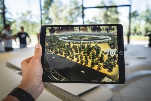 Visualisasi Data 3D & AR: Bikin Desain Grafis Makin GOKIL, Nggak Cuma Datar!